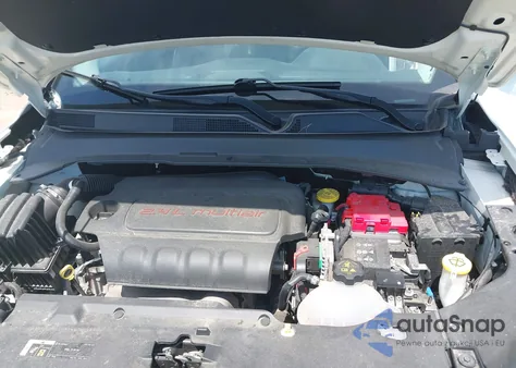 2021 Jeep Compass Altitude 4X4 z USA, uszkodzony, nr VIN 3C4NJDBB7MT593308